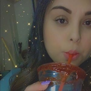 Meet your Posher, Cece